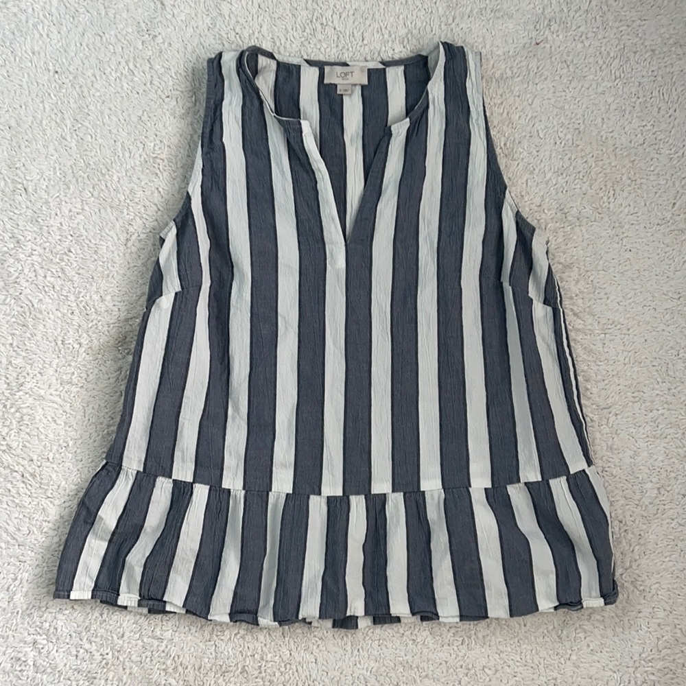 Loft small grey/white sleeveless top